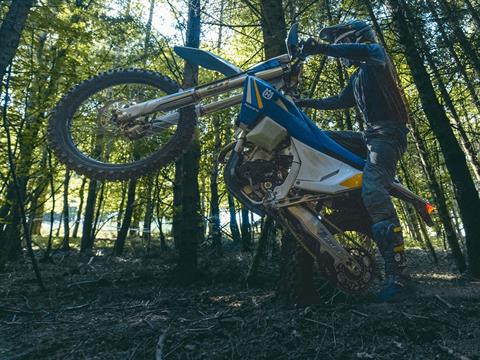 2025 Husqvarna TE 300 Heritage in Athens, Ohio - Photo 16