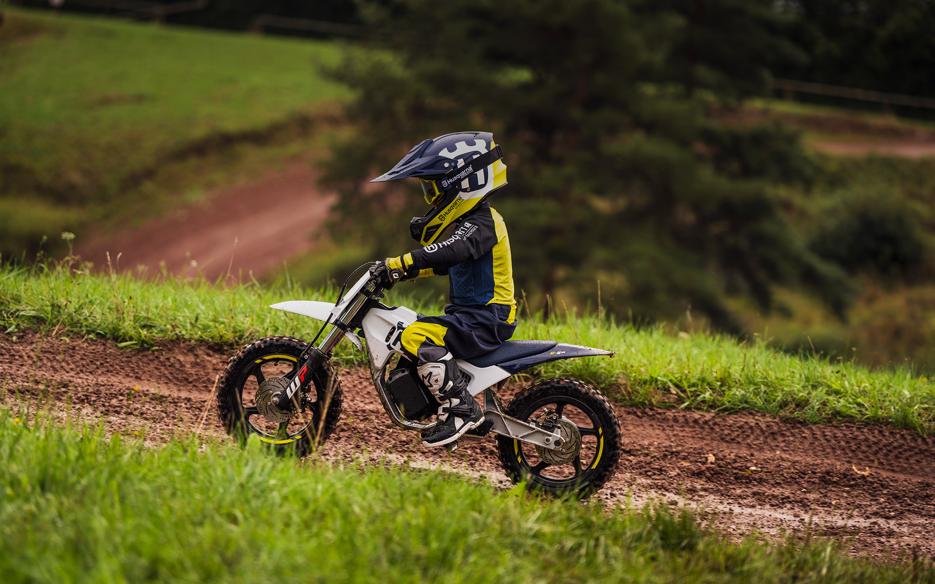 2027 Husqvarna EE 2 in Roseville, California - Photo 13