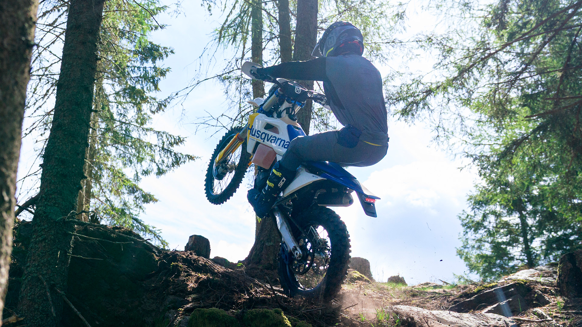 2027 Husqvarna TE 300 11