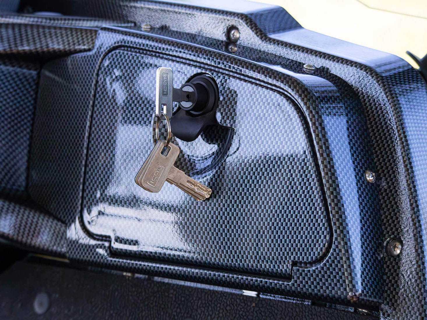 2024 ICON Electric Vehicles i40 in Rancho Murieta, California - Photo 4