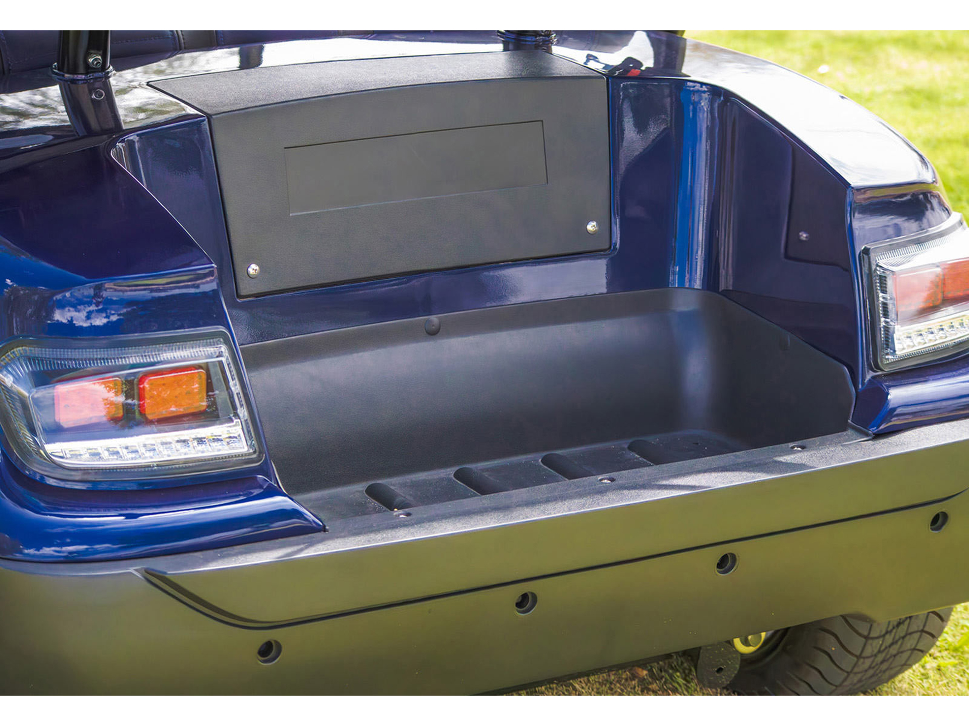 2024 ICON Electric Vehicles ICON i20 in Rancho Murieta, California - Photo 14