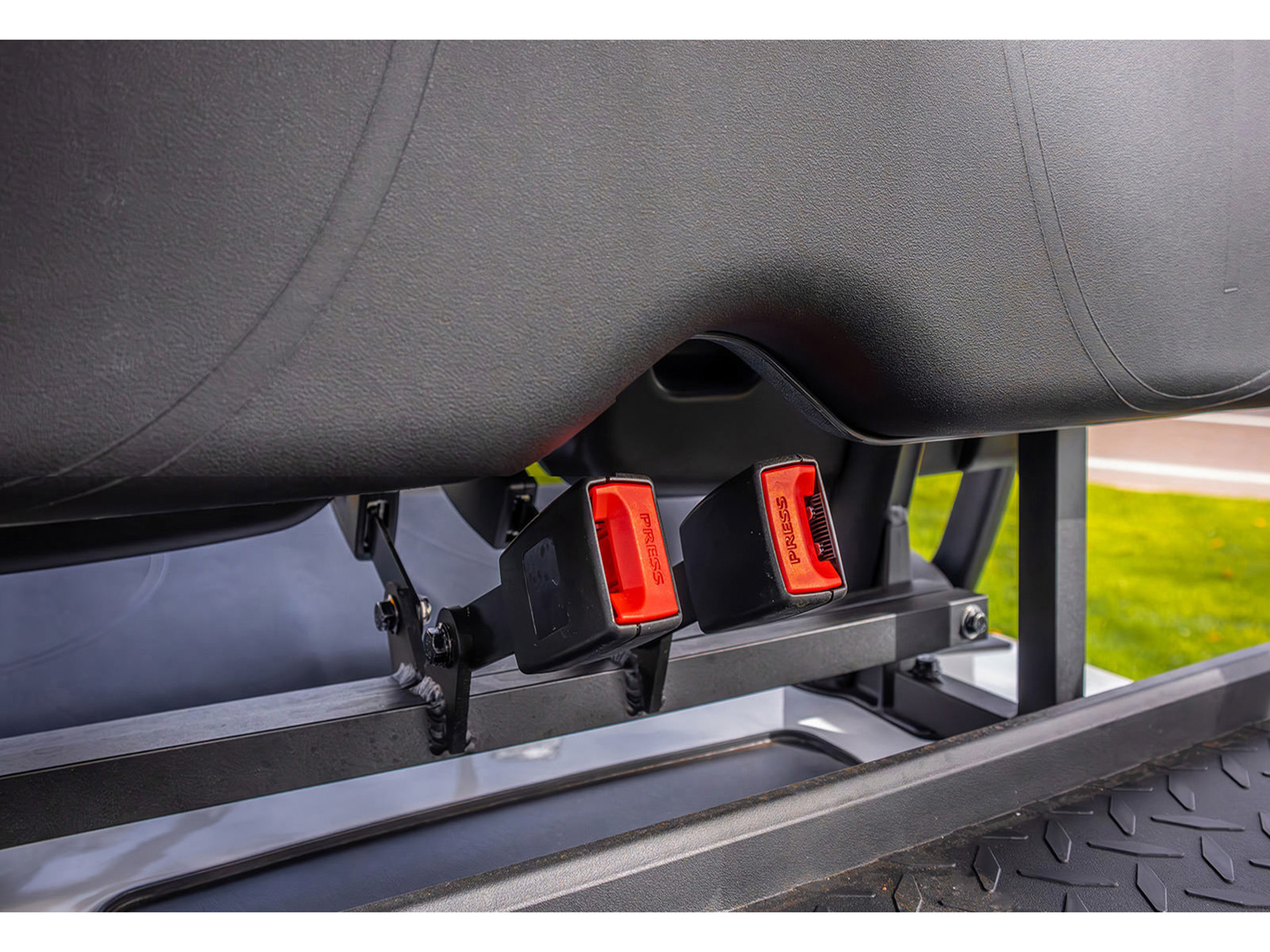 2024 ICON Electric Vehicles ICON i40-ECO in Rancho Murieta, California - Photo 5