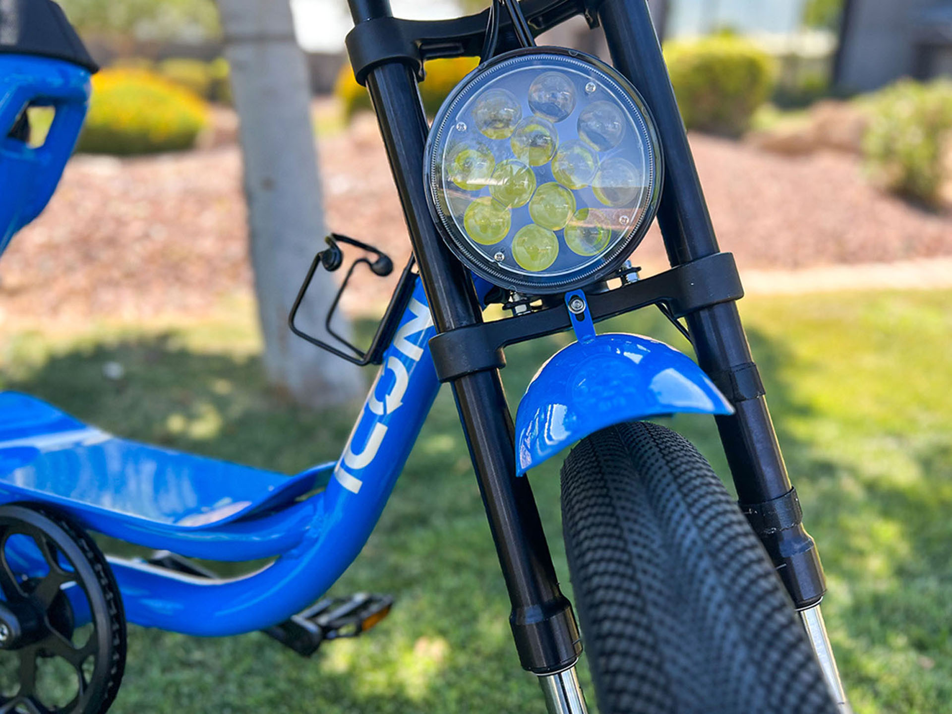 2025 ICON Electric Vehicles EB01 in Rancho Murieta, California - Photo 7