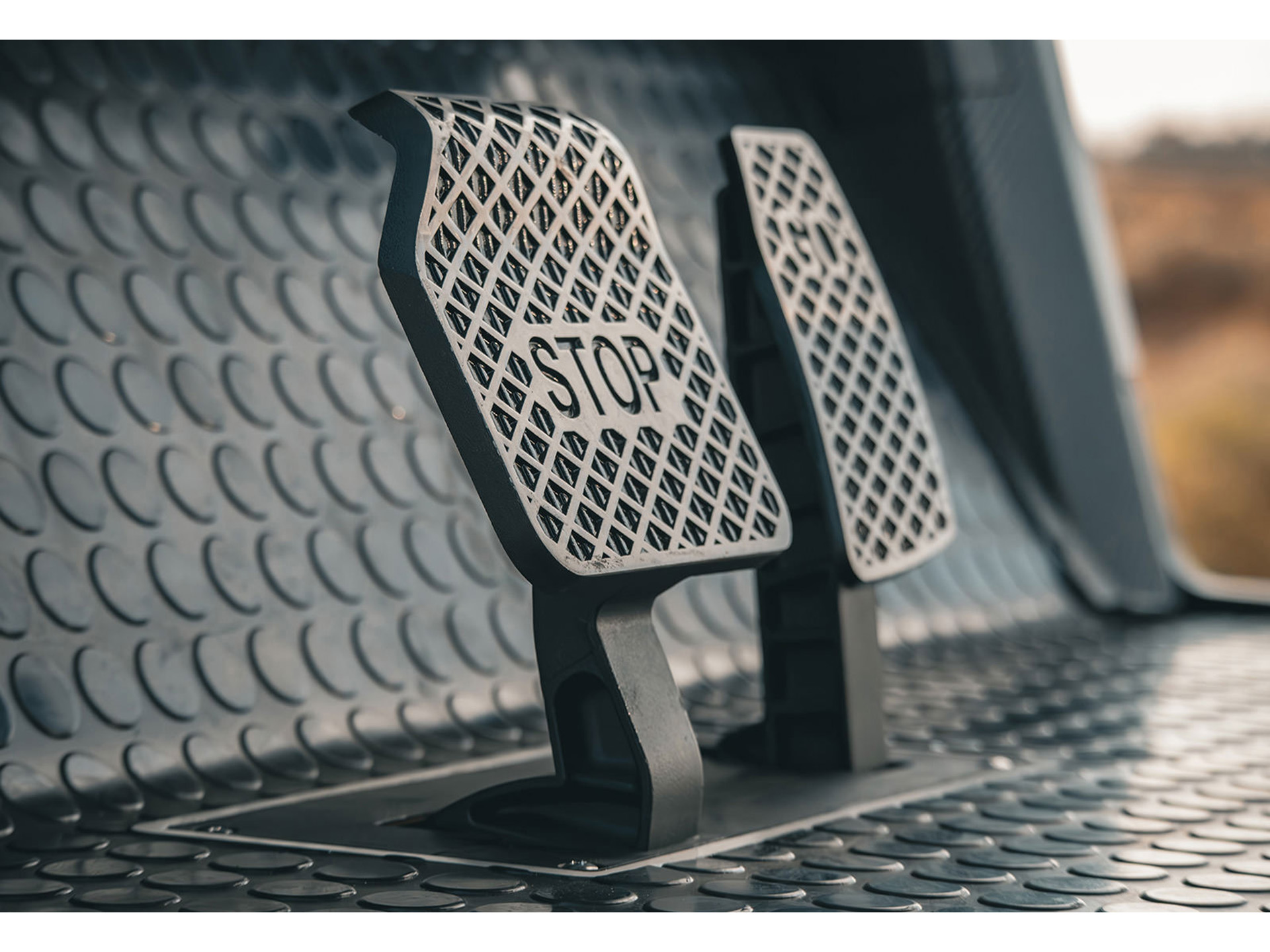 2025 ICON Electric Vehicles EPIC E40 in Rancho Murieta, California - Photo 10