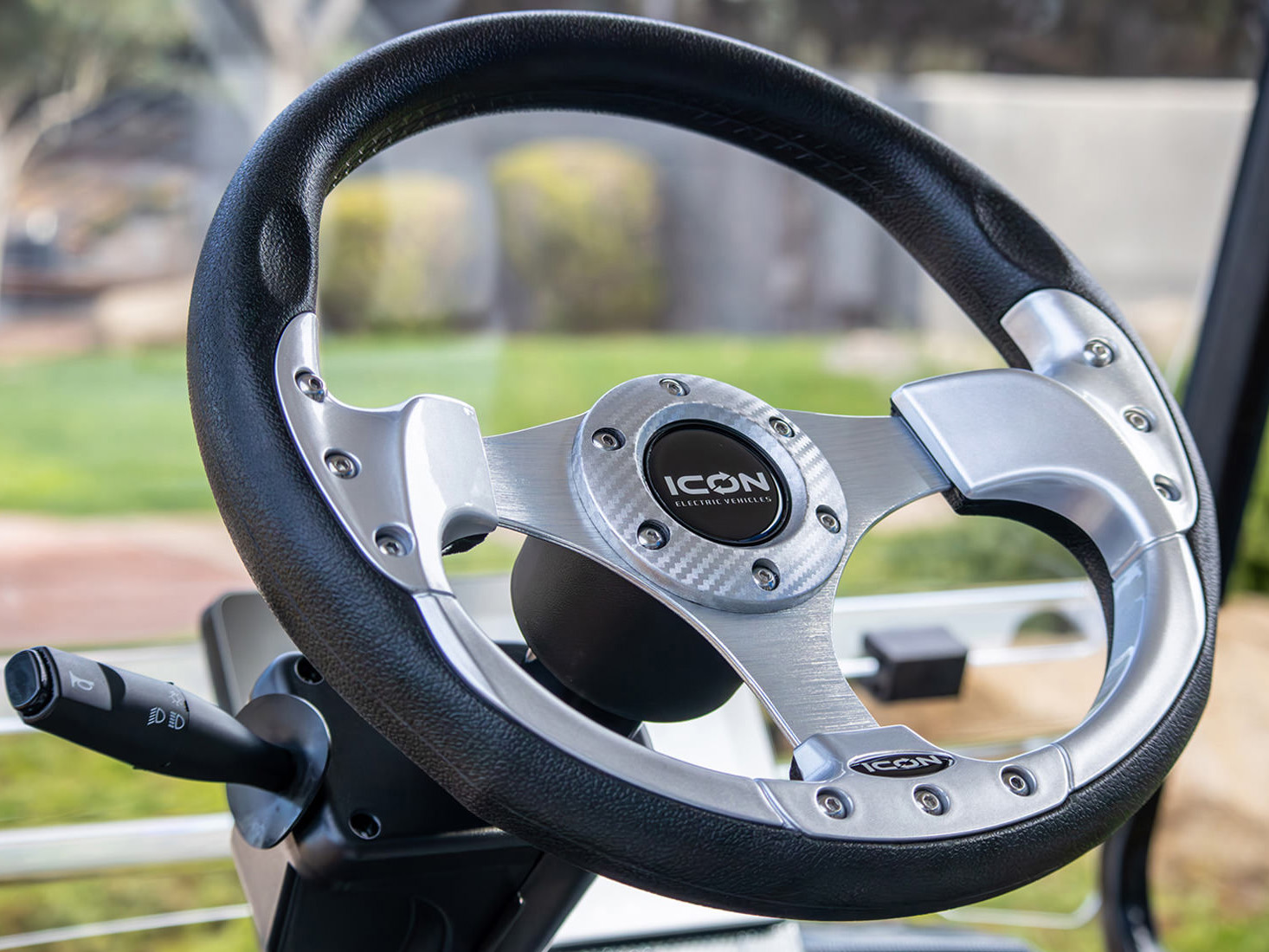 2025 ICON Electric Vehicles i40L in Rancho Murieta, California - Photo 6