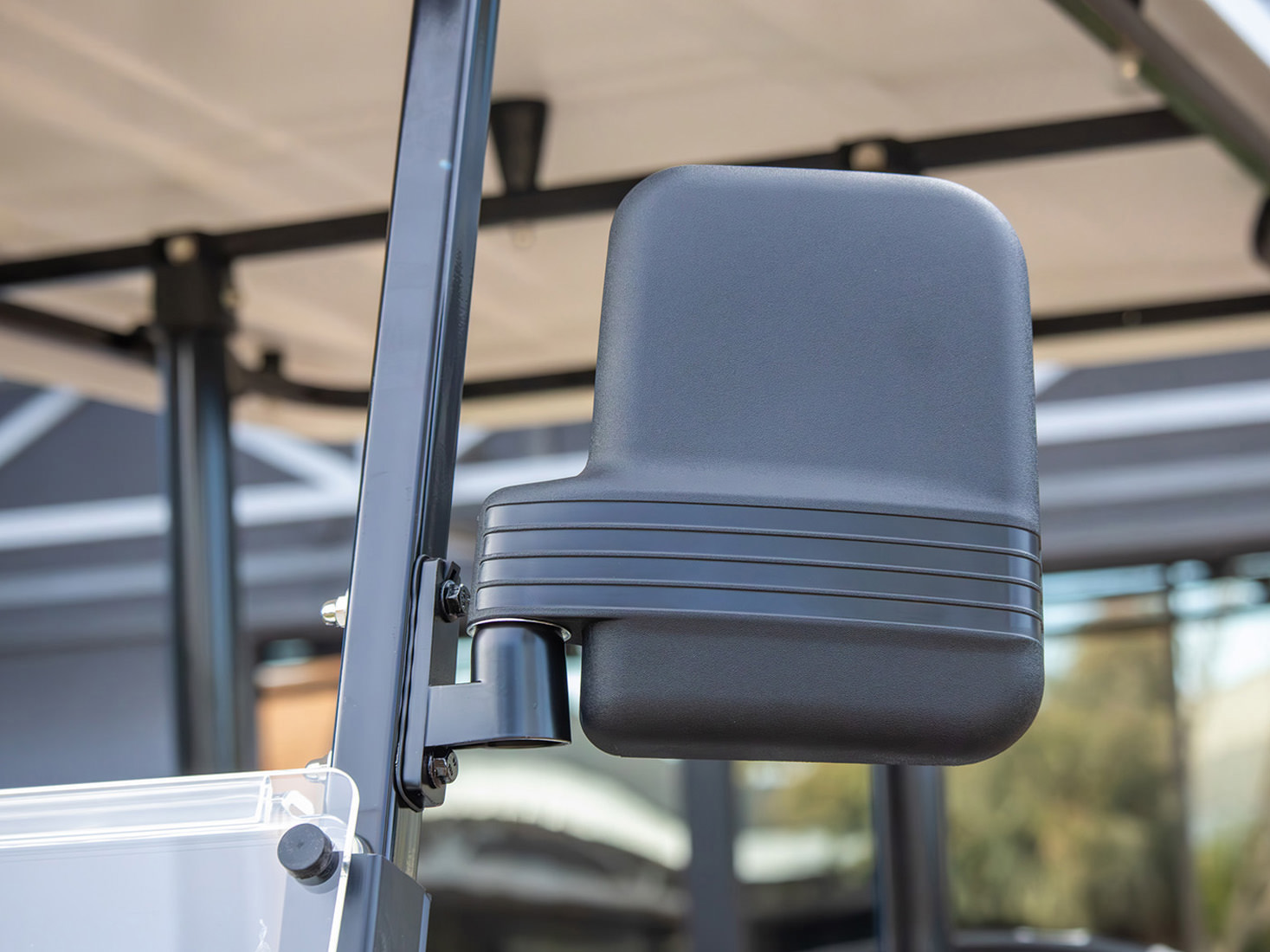 2025 ICON Electric Vehicles i40L in Rancho Murieta, California - Photo 9