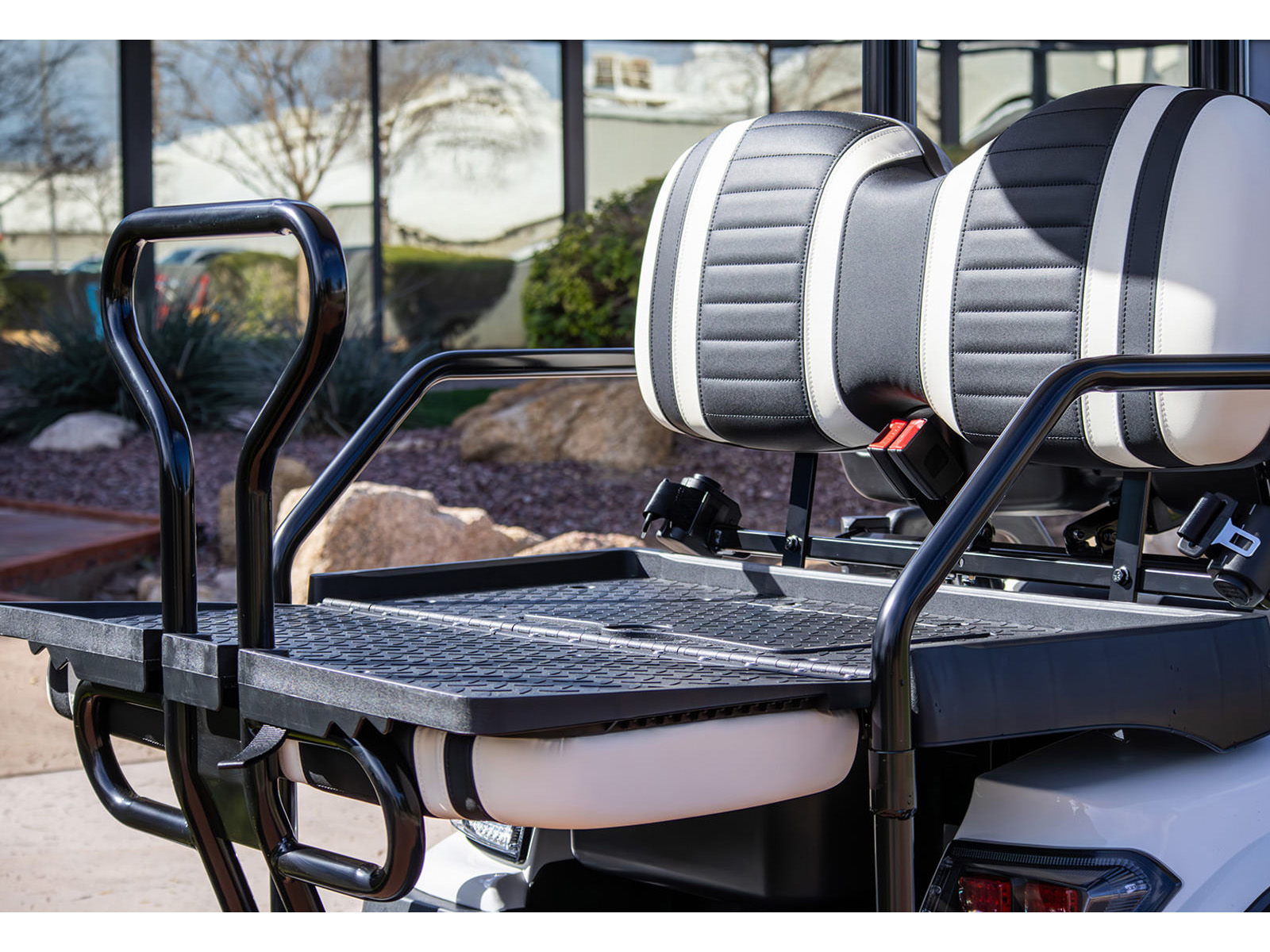 2025 ICON Electric Vehicles i40L in Rancho Murieta, California - Photo 12