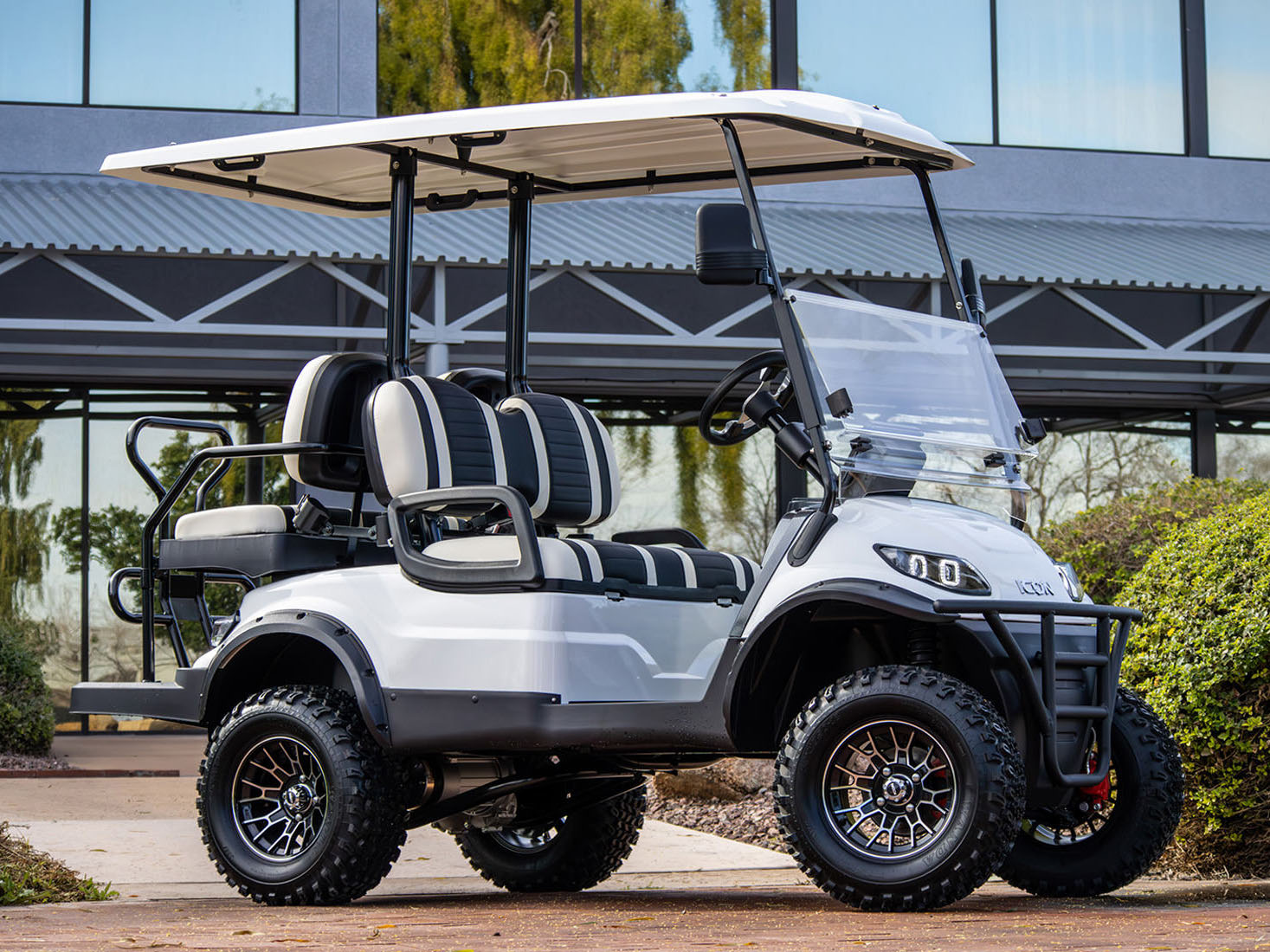 2025 ICON Electric Vehicles i40L in Rancho Murieta, California - Photo 20