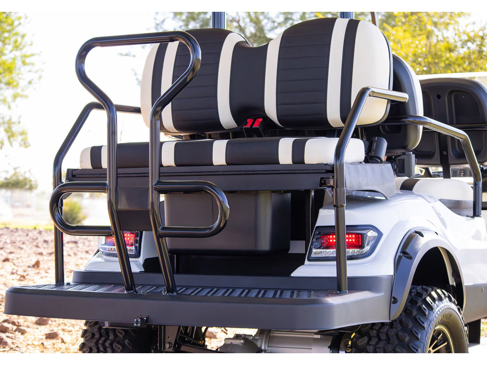 2025 ICON Electric Vehicles i60L in Rancho Murieta, California - Photo 14