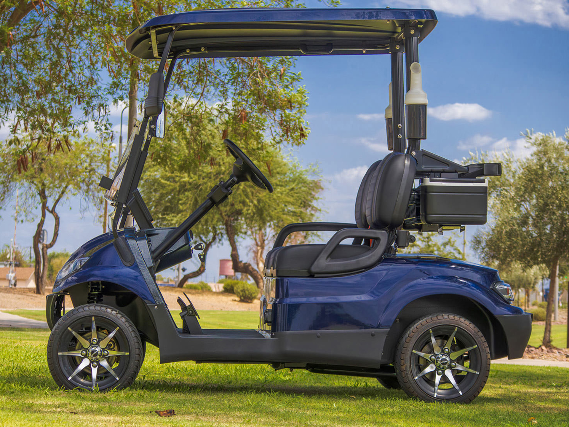 2025 ICON Electric Vehicles ICON i20 in Rancho Murieta, California - Photo 16