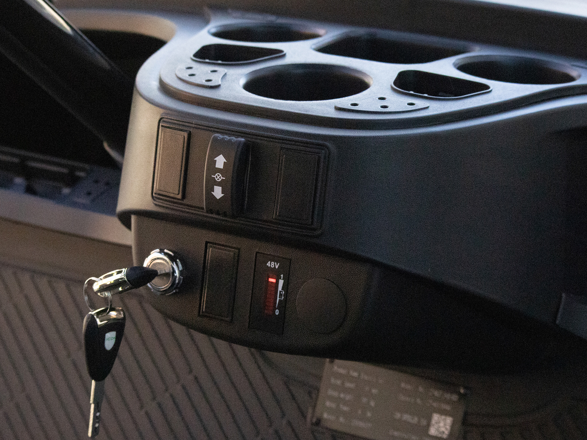 2025 ICON Electric Vehicles ICON i40-ECO in Rancho Murieta, California - Photo 10