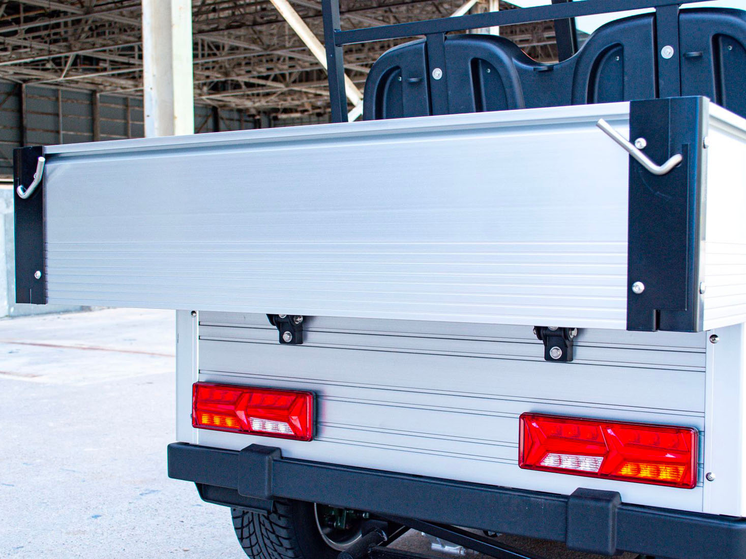 2025 ICON Electric Vehicles i20S-HD in Rancho Murieta, California - Photo 2