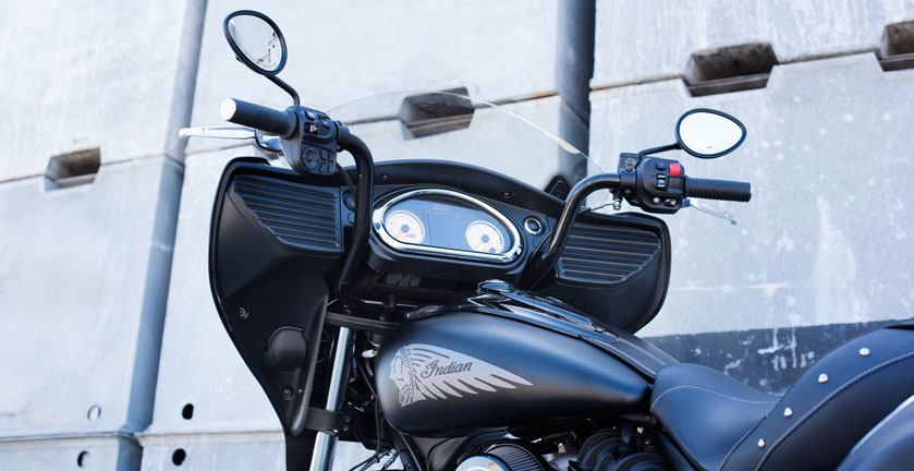 2016 Indian Motorcycle Chieftain Dark Horse in Columbia, Missouri - Photo 7