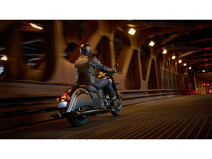 2016 Indian Motorcycle Chief Dark Horse® in Columbia, Missouri - Photo 8
