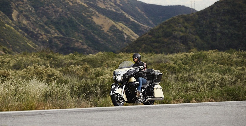 2017 Indian Motorcycle Roadmaster® in Manchester, New Hampshire - Photo 4