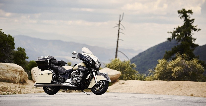 2017 Indian Motorcycle Roadmaster® in Manchester, New Hampshire - Photo 6