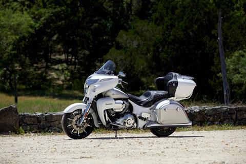 2018 Indian Motorcycle Roadmaster® ABS in Columbia, Missouri - Photo 15