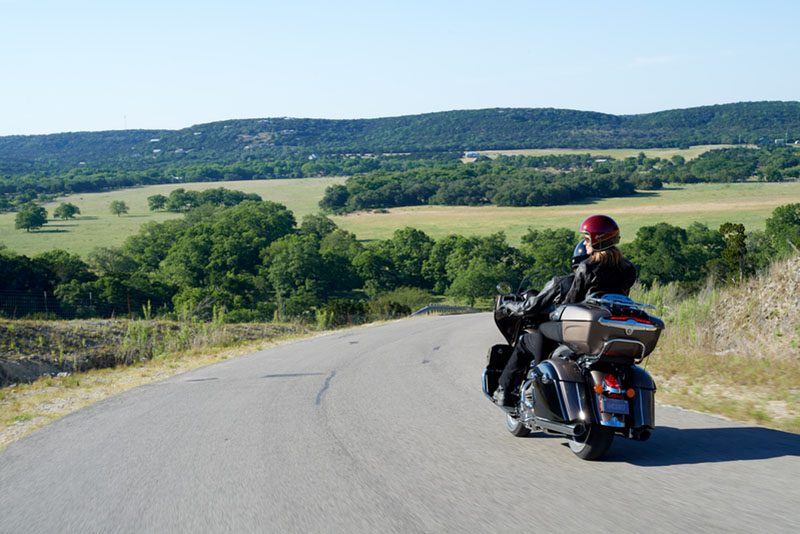 2018 Indian Motorcycle Roadmaster® ABS in Columbia, Missouri - Photo 14