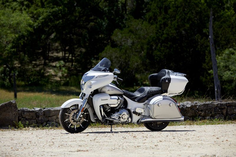 2018 Indian Motorcycle Roadmaster® ABS in Columbia, Missouri - Photo 17