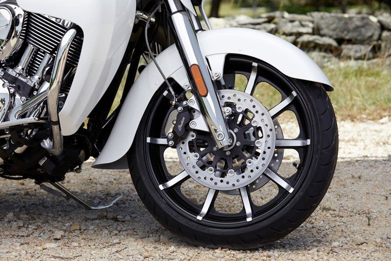 2018 Indian Motorcycle Roadmaster® ABS in Columbia, Missouri - Photo 18
