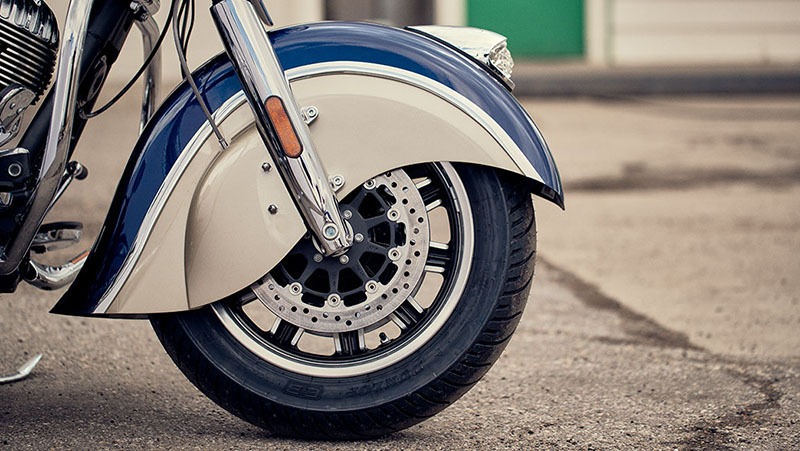 2019 Indian Motorcycle Chieftain® Classic ABS in Manchester, New Hampshire - Photo 24