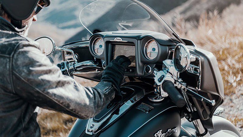 2019 Indian Motorcycle Roadmaster® ABS in Burlington, North Carolina - Photo 6