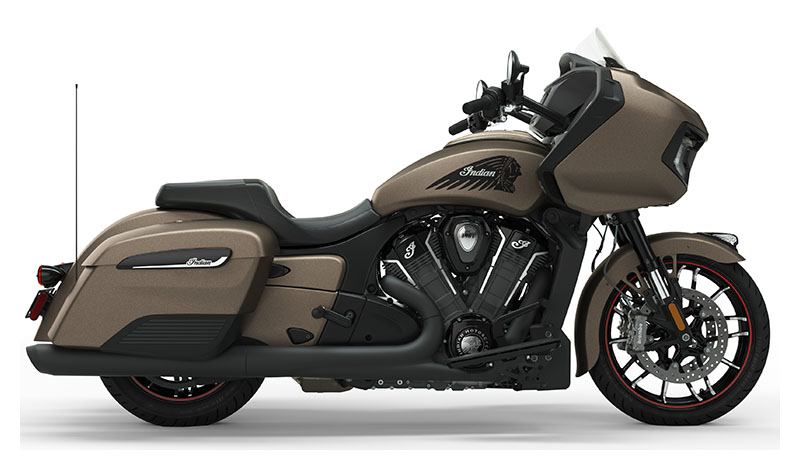 2020 Indian Motorcycle Indian Challenger Dark Horse photo 2