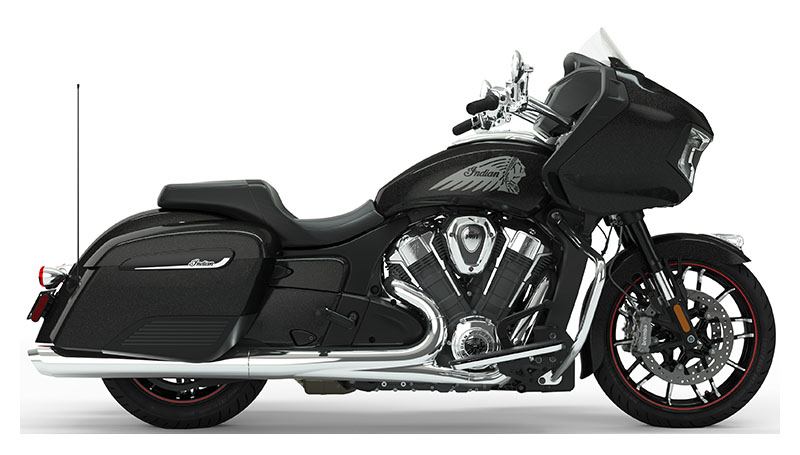 2020  Challenger® Limited 3