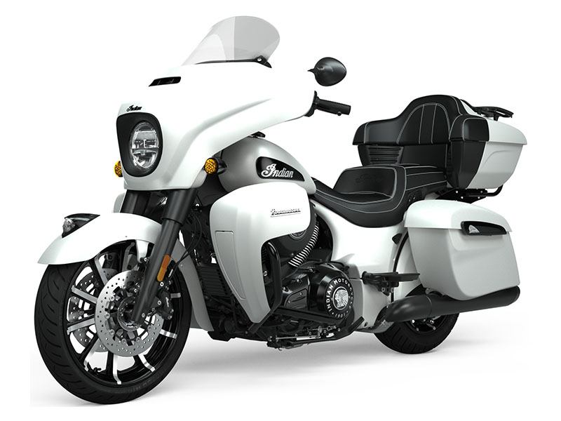 2021 Indian Motorcycle Roadmaster® Dark Horse® in Columbia, Missouri - Photo 2