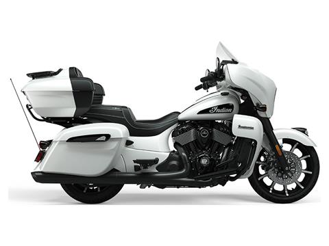 2021 Indian Motorcycle Roadmaster® Dark Horse® in Columbia, Missouri - Photo 3