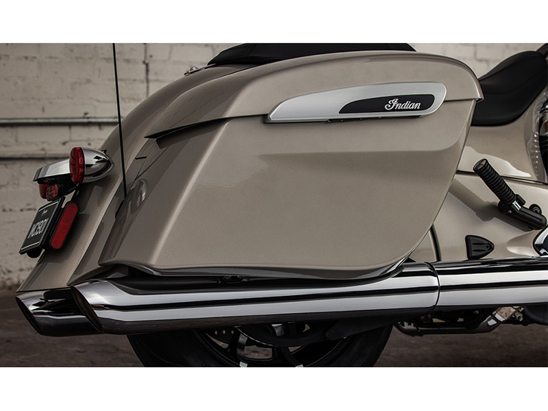 2023  Chieftain® Limited 9