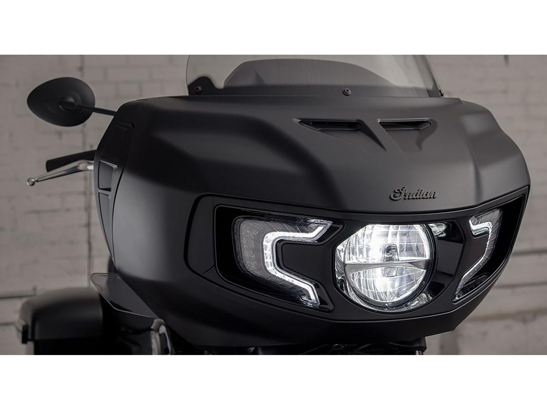 2024 Indian Motorcycle Challenger® Dark Horse® in Columbia, Missouri - Photo 11