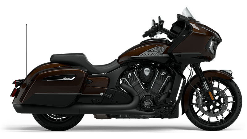 2024 Indian Motorcycle Challenger® Dark Horse® Icon with PowerBand Audio Package in Columbia, Missouri - Photo 1