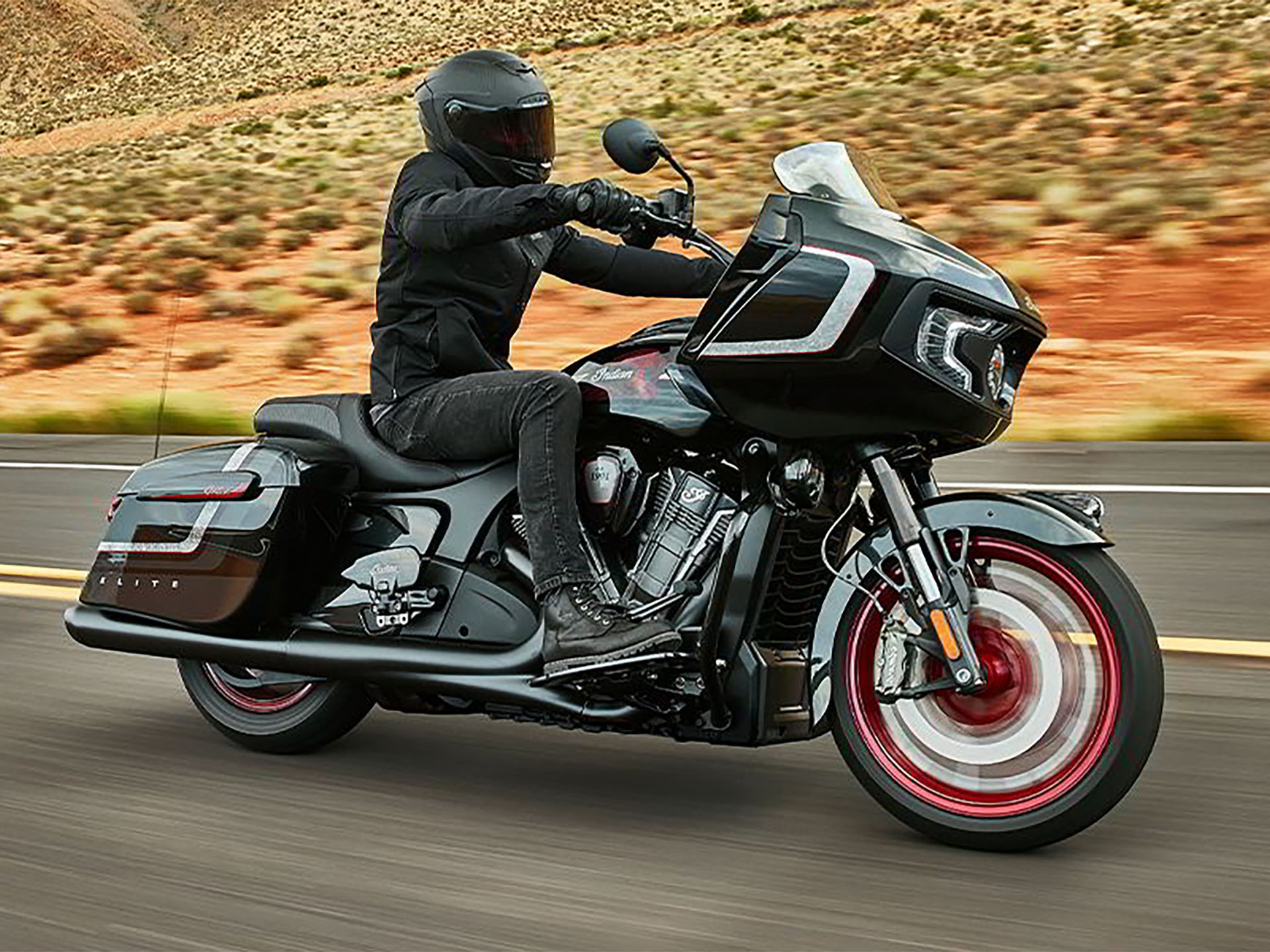 2024 Indian Motorcycle Challenger® Elite in Columbia, Missouri - Photo 15