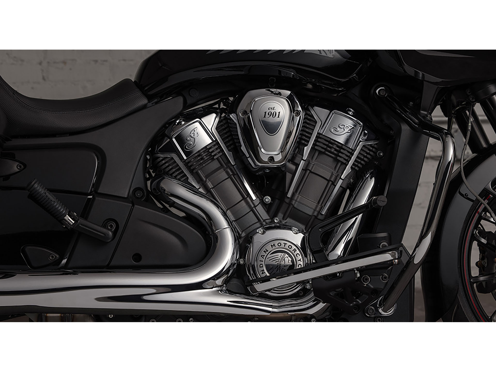 2024 Indian Motorcycle Challenger® Limited in Lafayette, Indiana - Photo 9