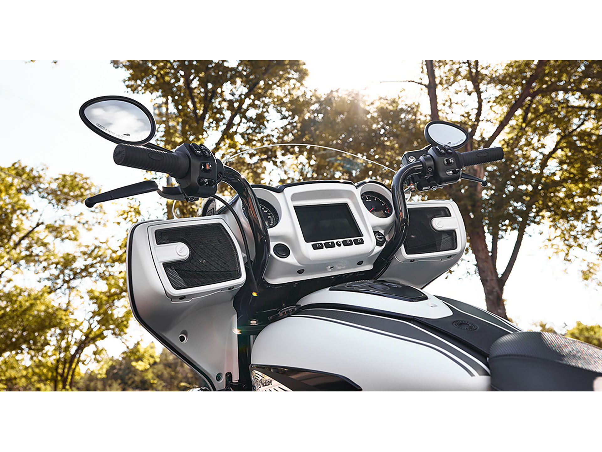 2024 Indian Motorcycle Chieftain® Dark Horse® in Columbia, Missouri - Photo 11