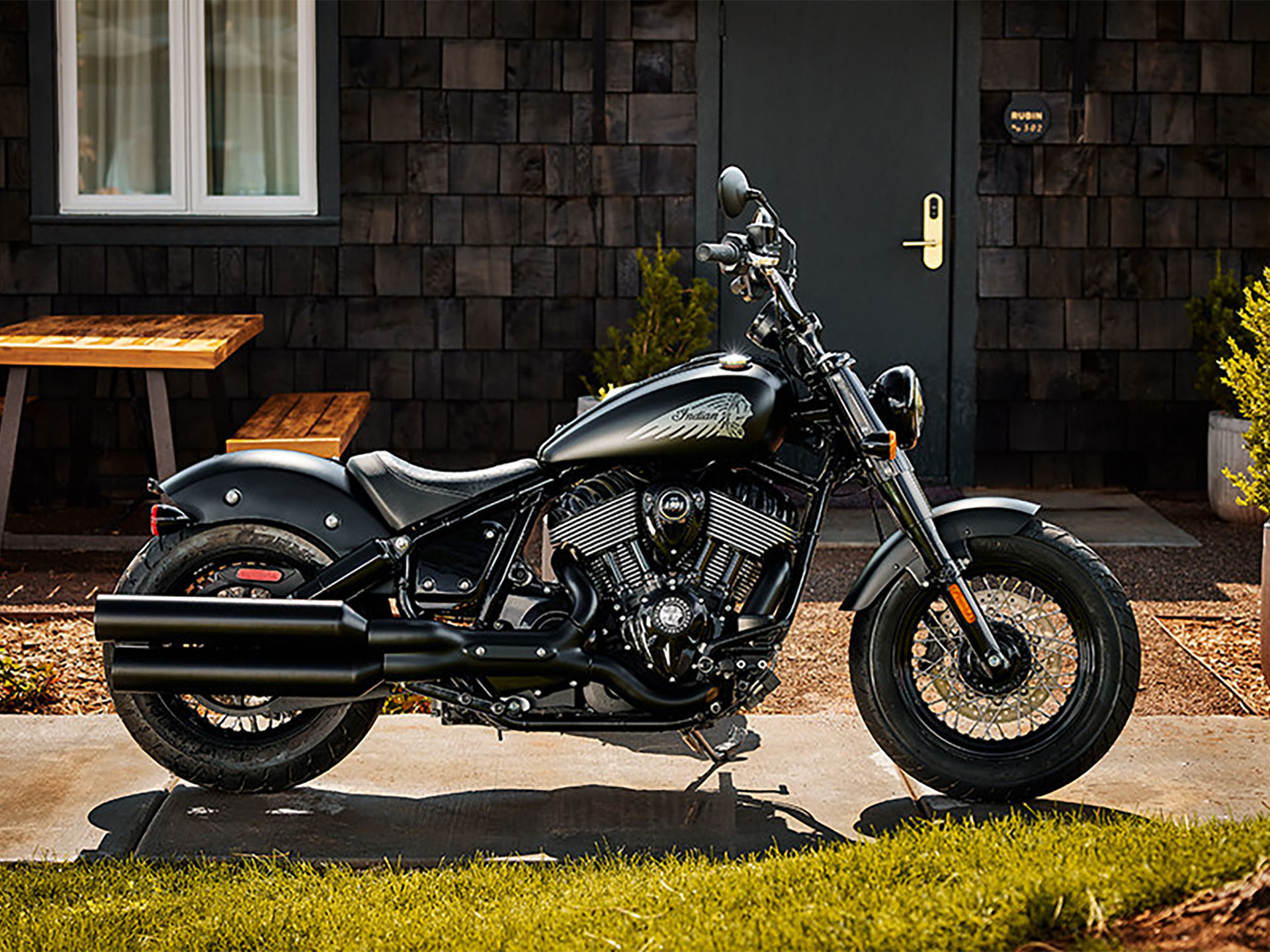 2024 Indian Motorcycle Chief Bobber Dark Horse® in Columbia, Missouri - Photo 12