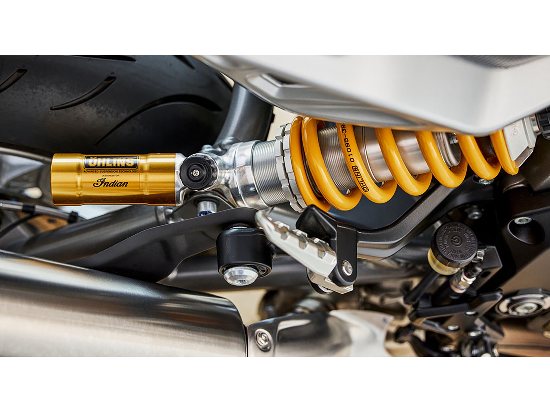 2024 Indian Motorcycle FTR R Carbon in Jacksonville, Arkansas - Photo 9
