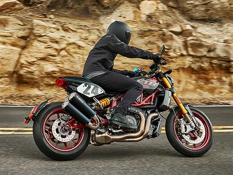2024 Indian Motorcycle FTR R Carbon in Jacksonville, Arkansas - Photo 13