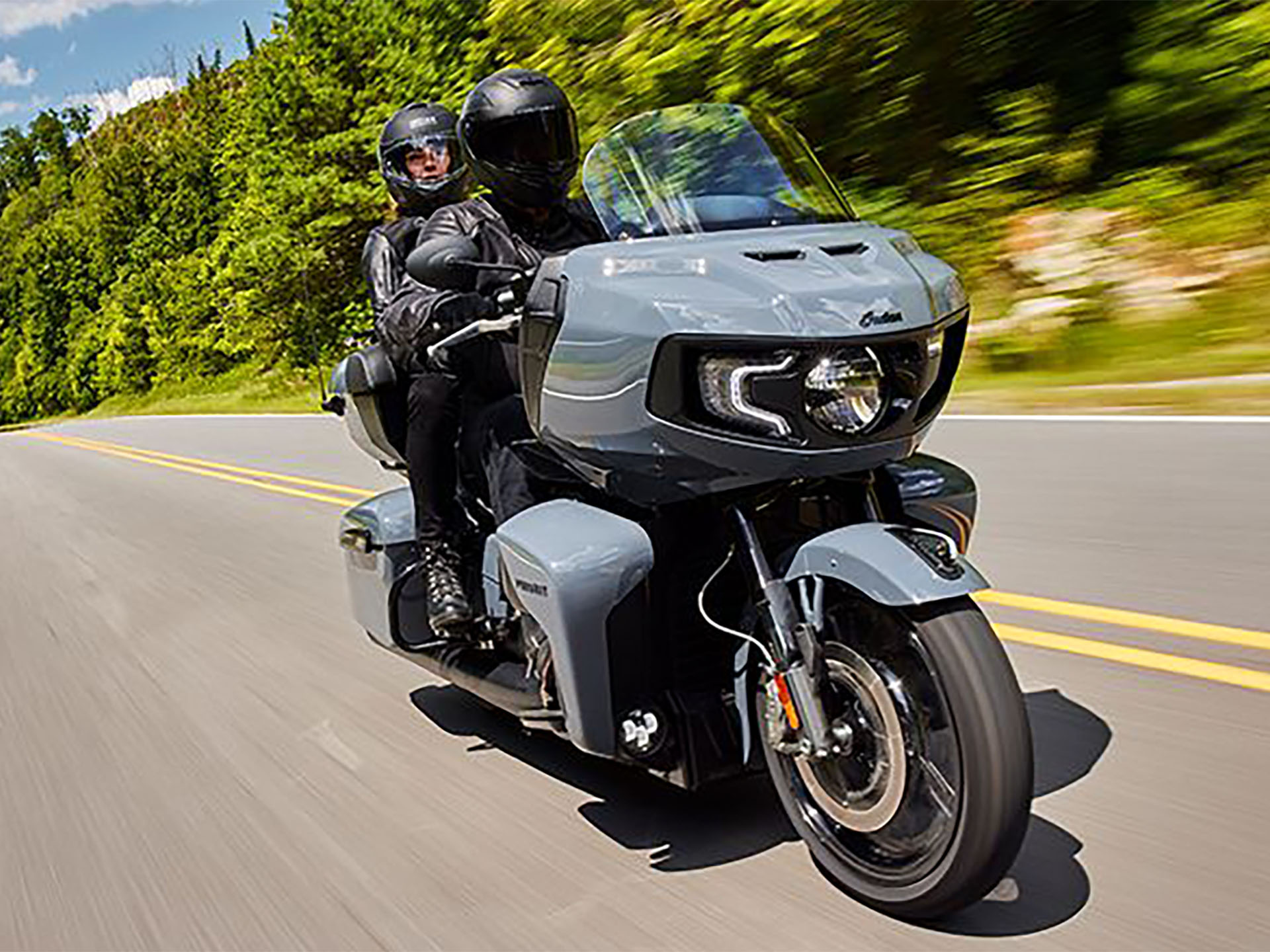2024 Indian Motorcycle Pursuit® Dark Horse® with PowerBand Audio Package in Lafayette, Indiana - Photo 21