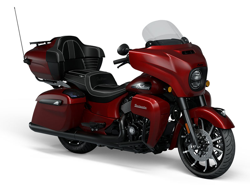 2024 Indian Motorcycle Roadmaster® Dark Horse® with PowerBand Audio Package in Columbia, Missouri - Photo 3