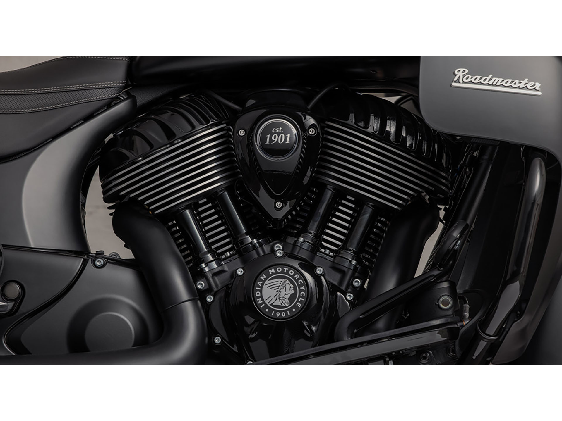 2024 Indian Motorcycle Roadmaster® Dark Horse® with PowerBand Audio Package in Columbia, Missouri - Photo 9