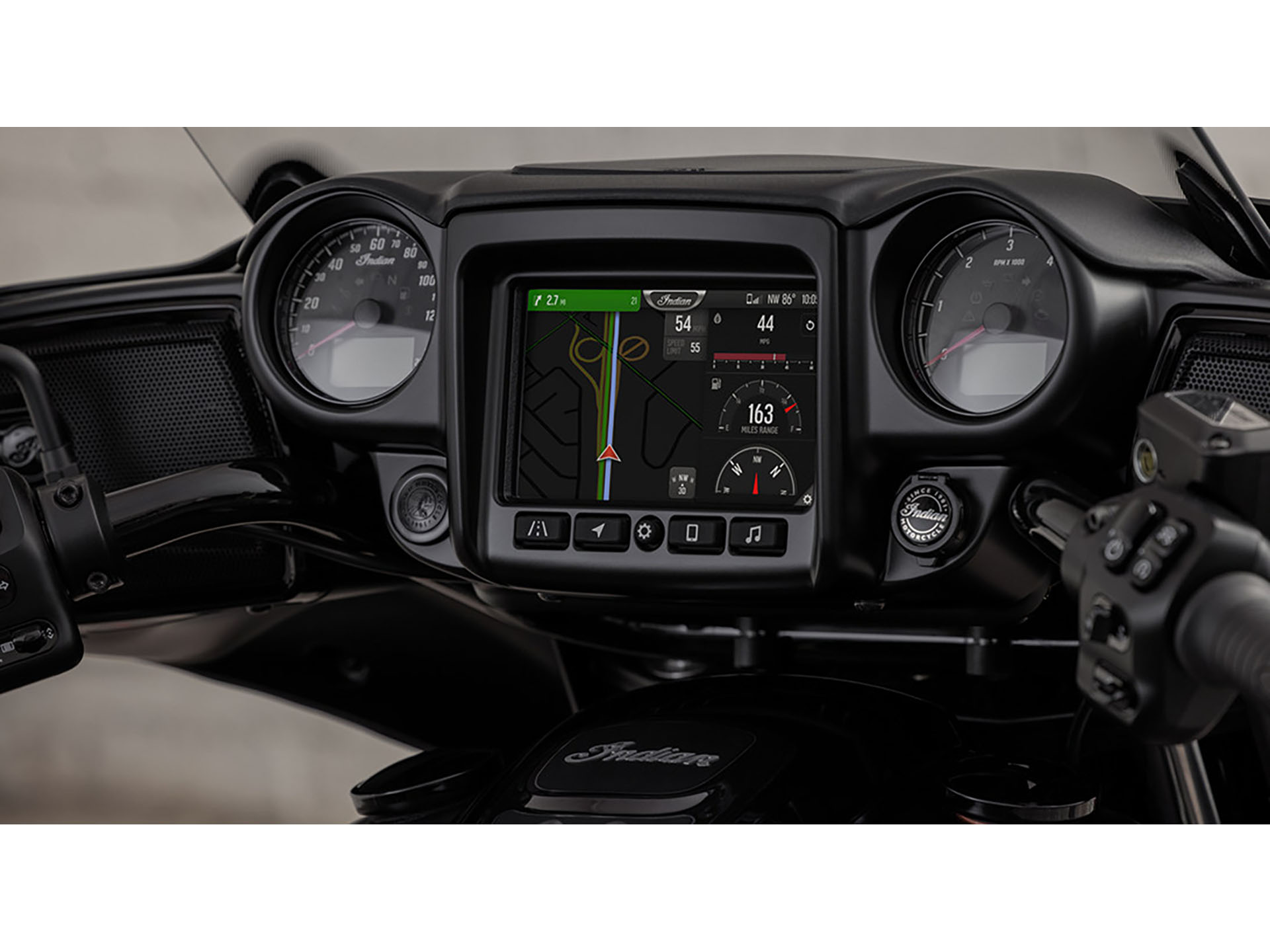 2024 Indian Motorcycle Roadmaster® Dark Horse® with PowerBand Audio Package in Columbia, Missouri - Photo 10