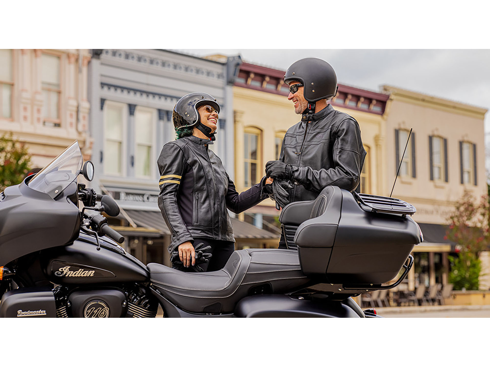 2024 Indian Motorcycle Roadmaster® Dark Horse® with PowerBand Audio Package in Columbia, Missouri - Photo 16