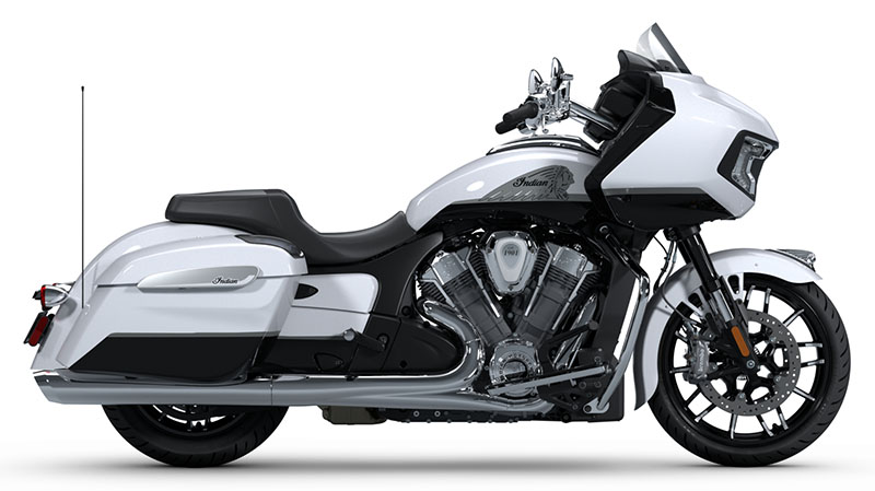 2025 Indian Motorcycle Challenger® Limited with PowerBand Audio Package in Foxboro, Massachusetts