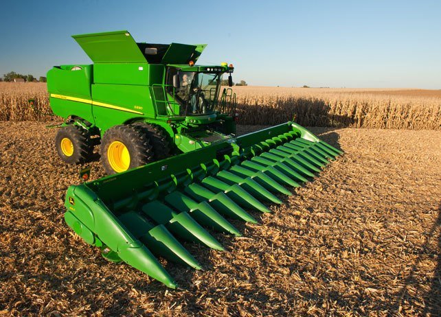 2015 John Deere S690 in Grand Rapids, Minnesota