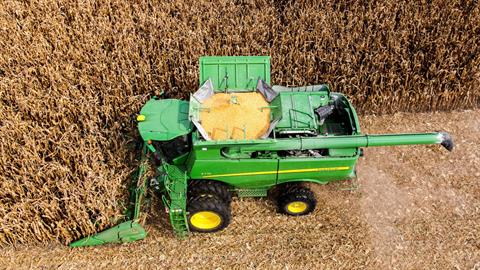 2017 John Deere S770 Combine in Grand Rapids, Minnesota
