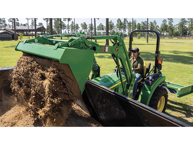 2024 John Deere 2032R in Grand Rapids, Minnesota - Photo 4