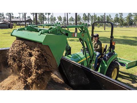2024 John Deere 2032R in Grand Rapids, Minnesota - Photo 4