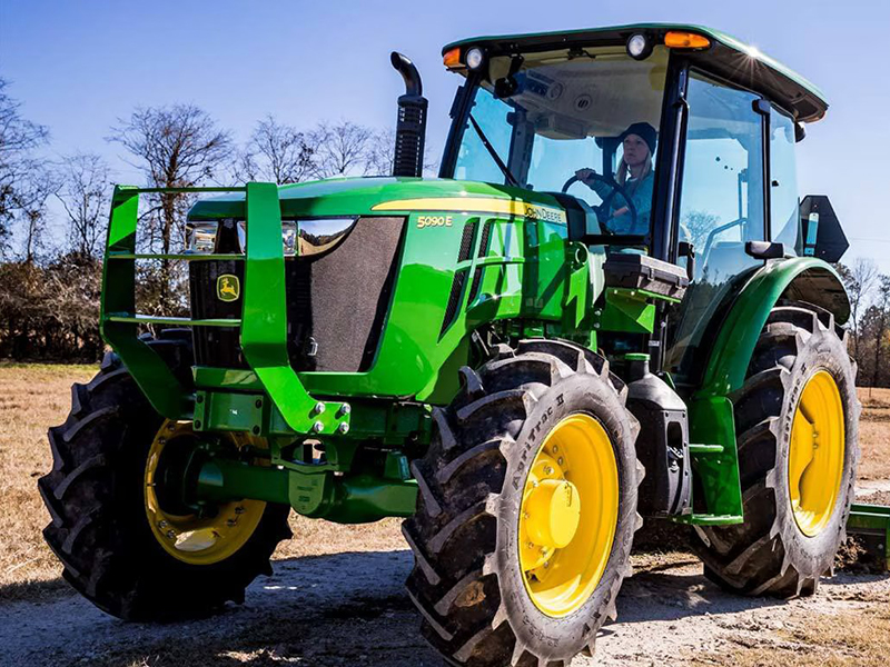 2024 John Deere 5090E Premium Cab in Grand Rapids, Minnesota